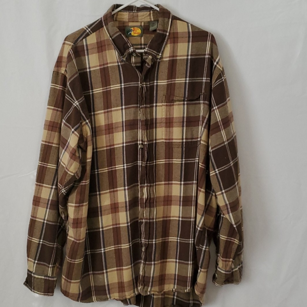 Bass Pro Flannel Buttoned Shirt